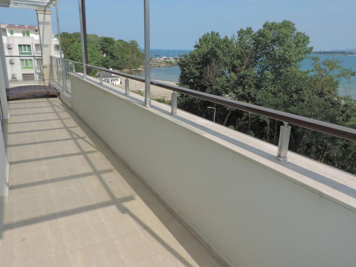 Green Paradise Deluxe Apartments Primorsko Exterior photo