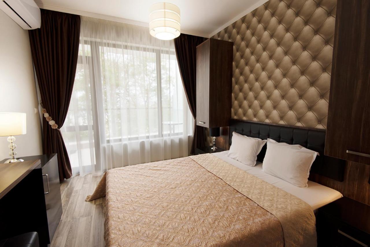 Green Paradise Deluxe Apartments Primorsko Exterior photo