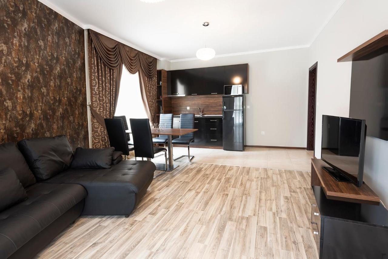 Green Paradise Deluxe Apartments Primorsko Exterior photo