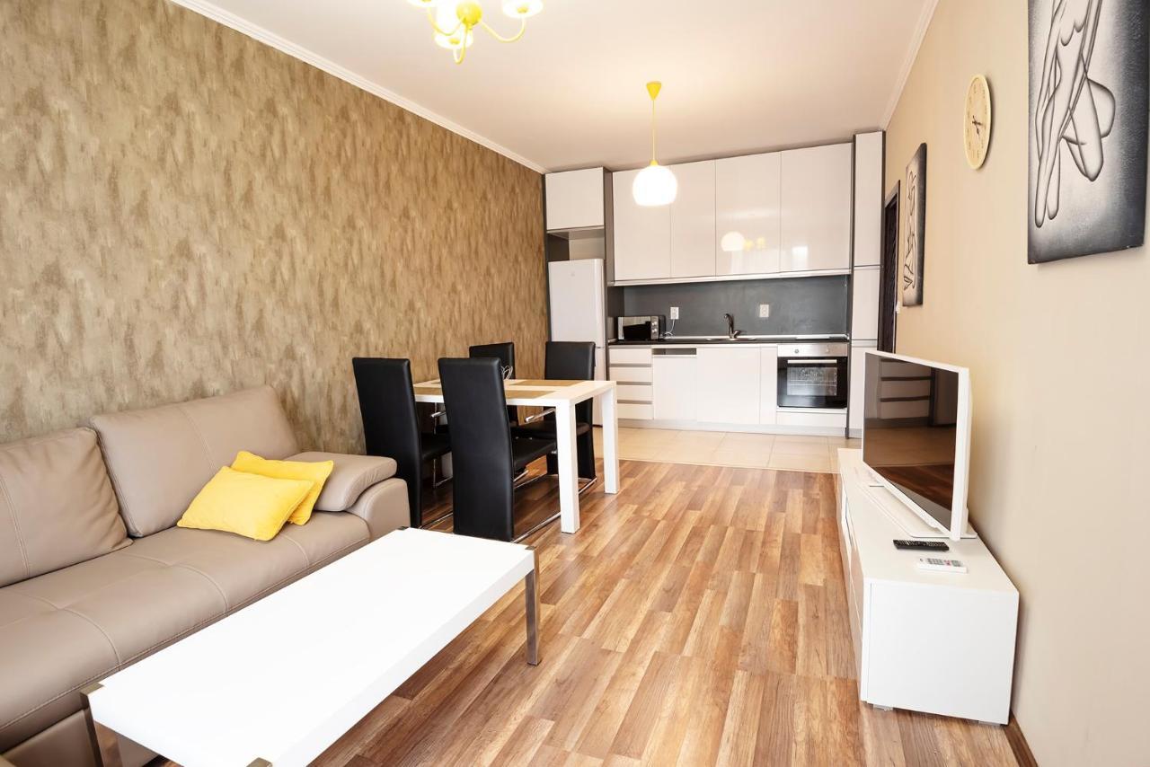 Green Paradise Deluxe Apartments Primorsko Exterior photo
